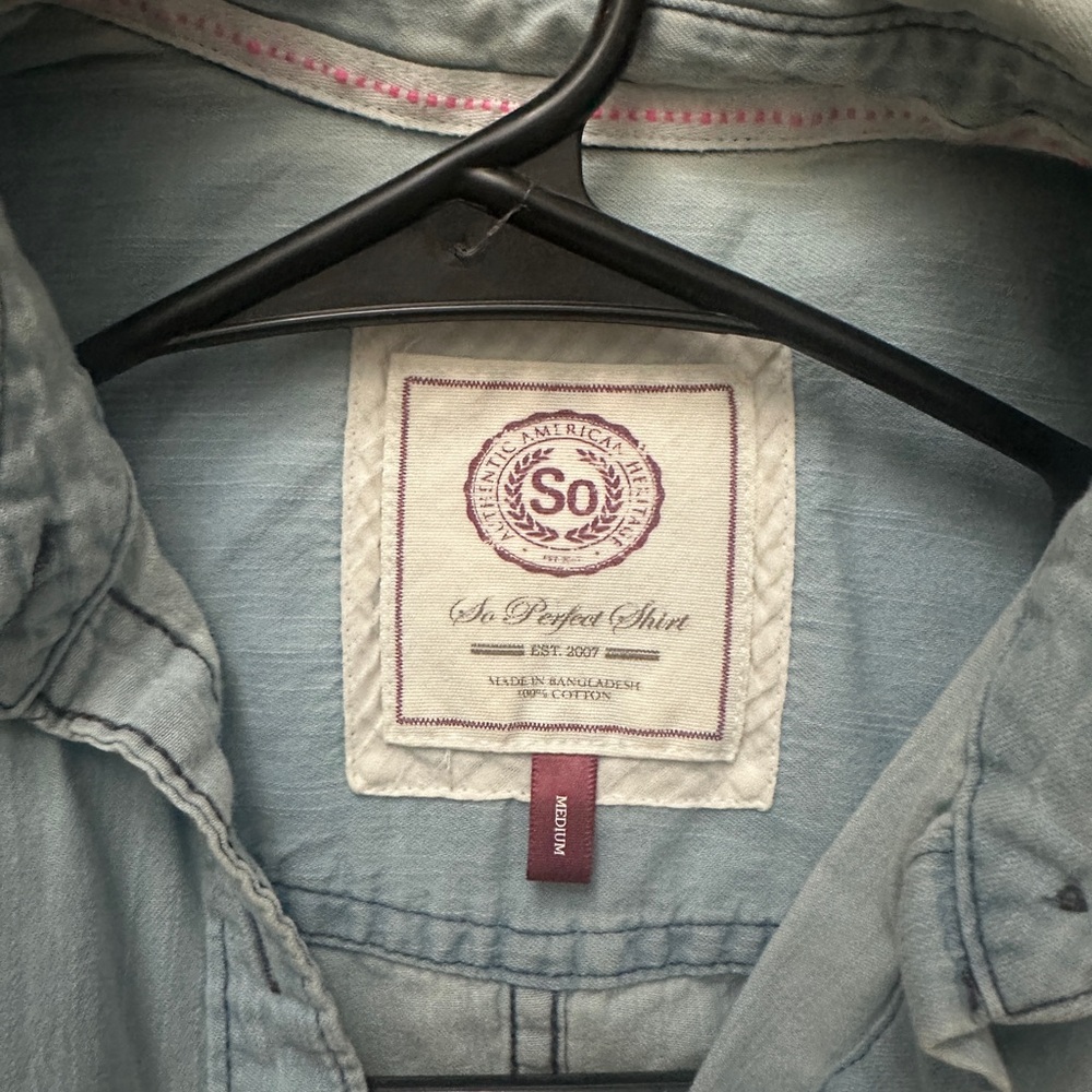 Button down top - Picture 4 of 4